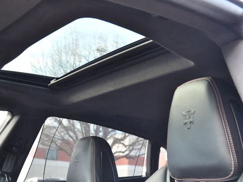 Used 2017 Maserati Quattroporte S GranSport Q4 image 23