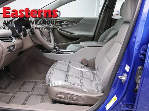 Used 2023 Chevrolet Malibu LT FWD image 14