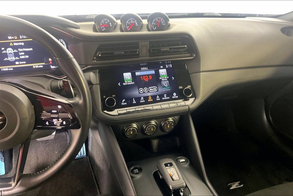 Used 2025 Nissan Z Performance w/ Floor Mat Package RWD image 8