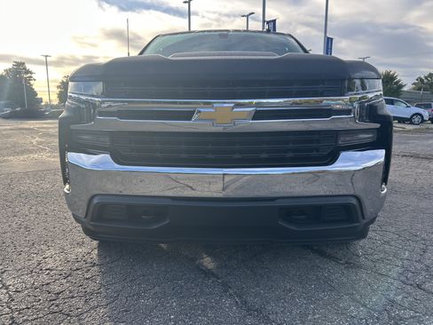 Used 2019 Chevrolet Silverado 1500 LT w/ All-Star Edition AWD/4WD image 9