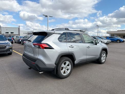 Used 2020 Toyota RAV4 XLE w/ Convenience Package image 13