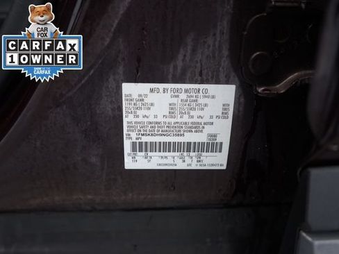 Used 2022 Ford Explorer XLT w/ Equipment Group 202A AWD/4WD image 26