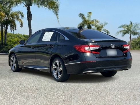 Used 2018 Honda Accord EX image 3