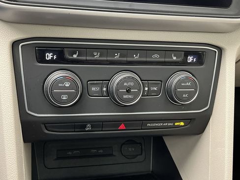 Used 2021 Volkswagen Atlas SE image 22