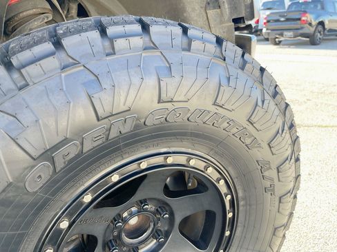 Used 2017 Ford F150 Raptor w/ Equipment Group 802A Luxury image 13