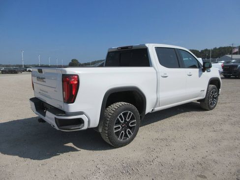 New 2026 GMC Sierra 1500 AT4 w/ AT4 Premium Package AWD/4WD image 5