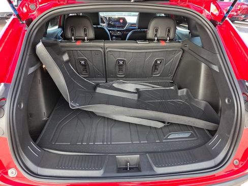 Certified 2026 Chevrolet Trax RS w/ Sunroof Package FWD image 13