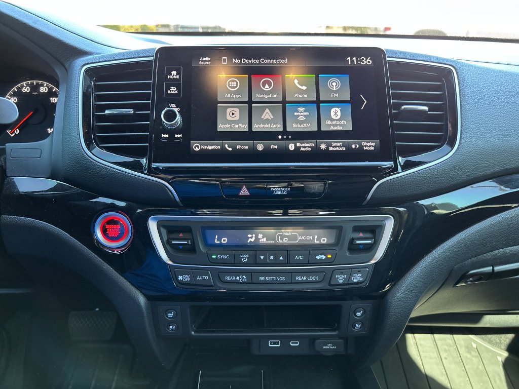 Used 2025 Honda Ridgeline Black Edition image 17