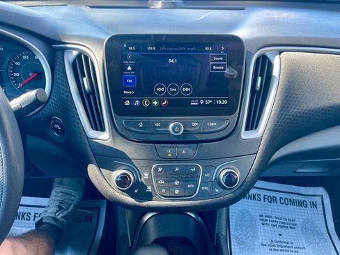 Used 2023 Chevrolet Malibu LT image 14