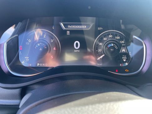 Used 2026 RAM 2500 Laramie AWD/4WD image 14