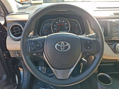 Used 2014 Toyota RAV4 XLE image 21