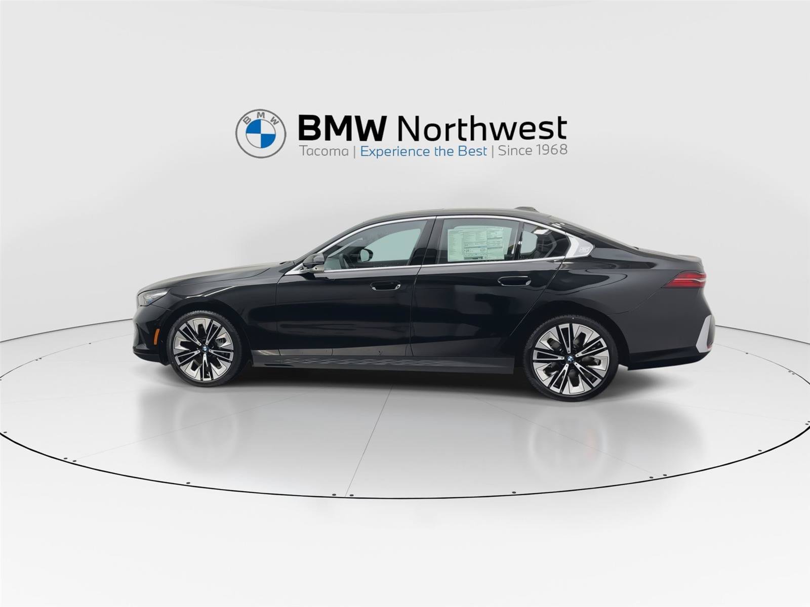 New 2026 BMW 540i xDrive w/ Premium Package AWD/4WD image 11