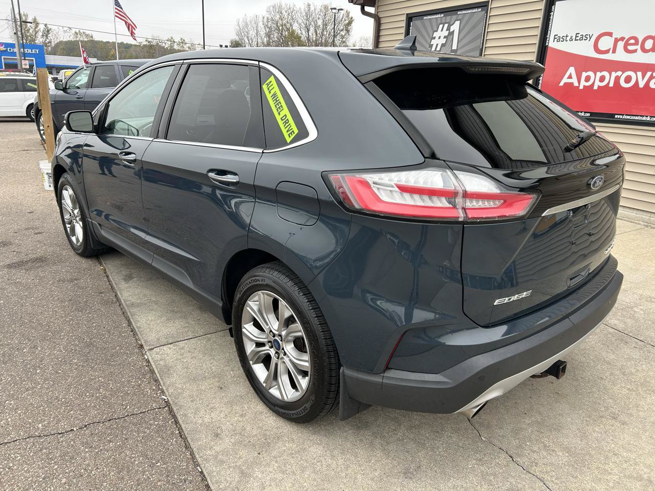 Used 2019 Ford Edge Titanium w/ Cold Weather Package AWD/4WD image 7