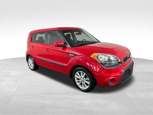 Used 2013 Kia Soul FWD image 8