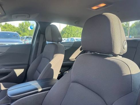Used 2024 Chevrolet Malibu LT FWD image 11