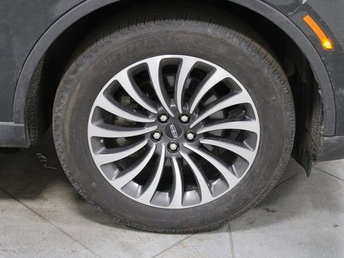 Used 2023 Lincoln Aviator Reserve w/ Equipment Group 201A image 13