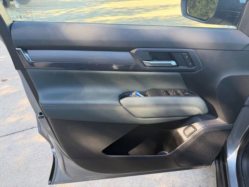 New 2026 GMC Terrain AT4 w/ LPO, Floor Liner Package AWD/4WD image 9