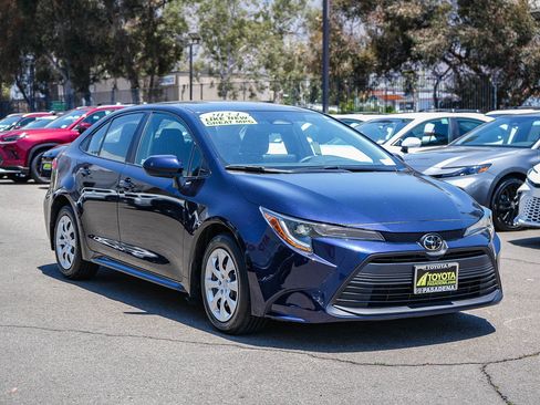 Used 2024 Toyota Corolla LE FWD image 3