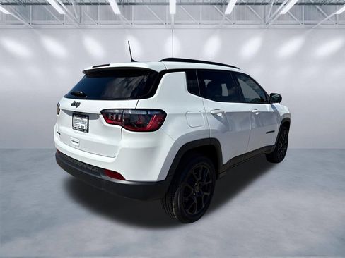 New 2026 Jeep Compass Latitude AWD/4WD image 4