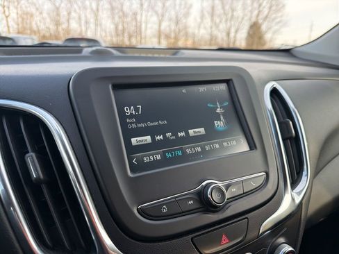 Used 2018 Chevrolet Equinox LT image 28