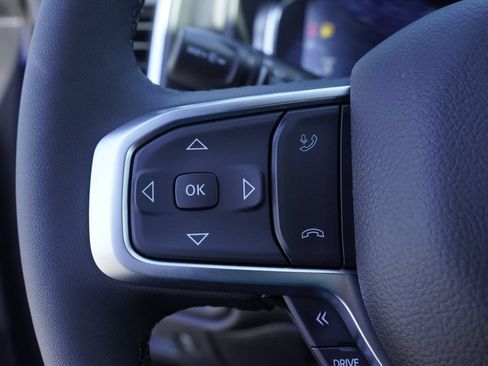 New 2026 RAM 1500 4x4 Crew Cab image 17