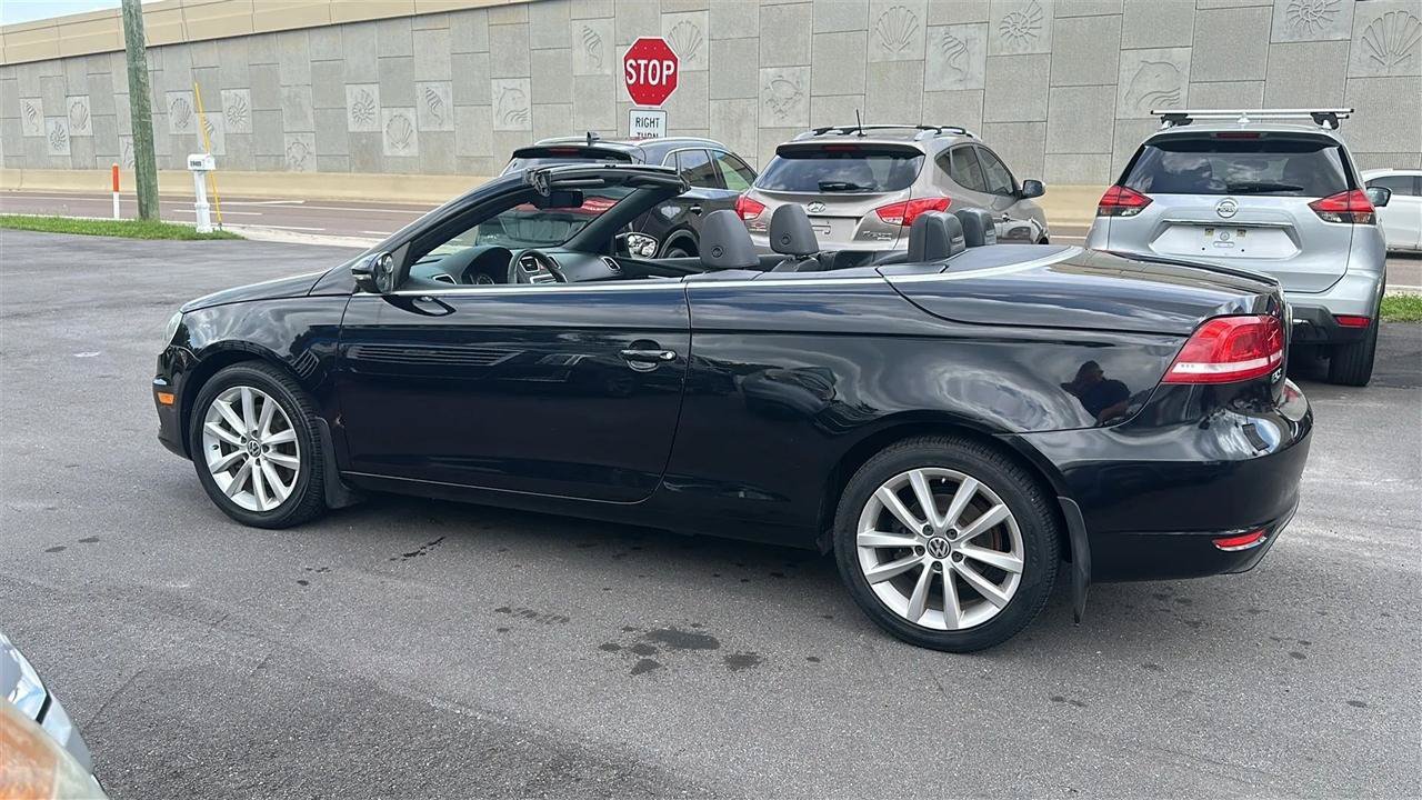Used 2015 Volkswagen Eos Komfort FWD image 10
