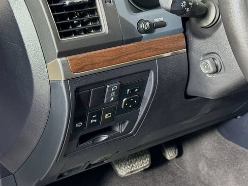 Used 2019 Toyota Land Cruiser AWD/4WD image 10