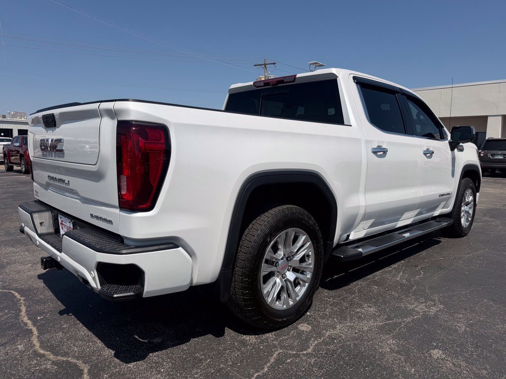 Used 2023 GMC Sierra 1500 Denali w/ Technology Package AWD/4WD image 3