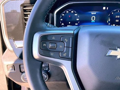 Used 2023 Chevrolet Silverado 1500 LT image 12