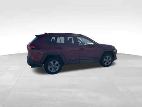 Used 2025 Toyota RAV4 XLE image 5