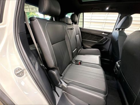 Used 2024 Volkswagen Tiguan SE R-Line FWD image 28