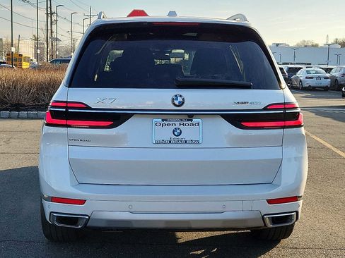 Certified 2024 BMW X7 xDrive40i w/ Executive Package image 5
