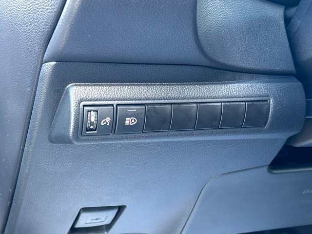 Used 2024 Toyota Corolla LE w/ LE Convenience Package FWD image 19