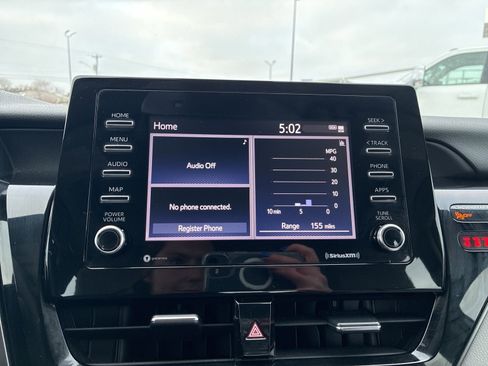 Used 2021 Toyota Camry SE w/ Convenience Package image 18