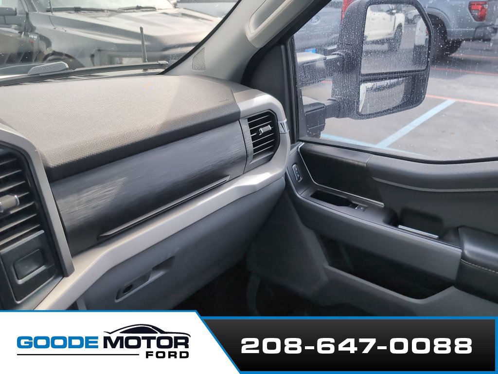 Used 2022 Ford F150 XLT w/ Equipment Group 302A High AWD/4WD image 15