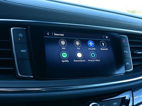 Used 2023 Buick Enclave Essence w/ Experience Buick Package image 33