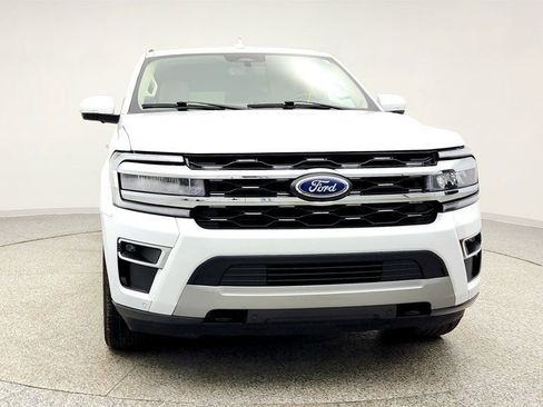 Used 2022 Ford Expedition Max Limited image 2