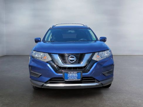 Used 2017 Nissan Rogue SV image 8