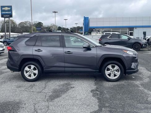 Used 2021 Toyota RAV4 XLE w/ Convenience Package AWD/4WD image 2