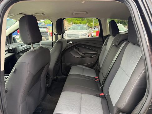 Used 2019 Ford Escape SE FWD image 26