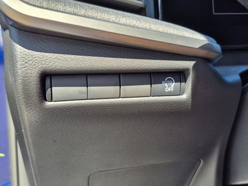 Certified 2026 Nissan Kicks SV FWD image 29