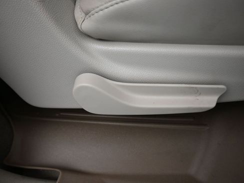 Used 2018 Cadillac Escalade ESV Luxury image 52