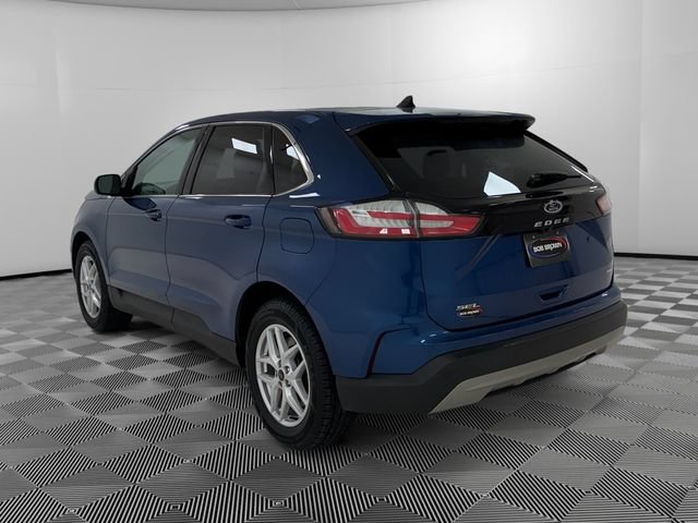 Used 2024 Ford Edge SEL AWD/4WD image 3