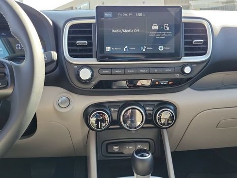 New 2026 Hyundai Venue SEL FWD image 13