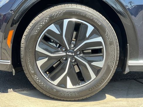 Certified 2024 Kia EV6 Wind RWD image 25