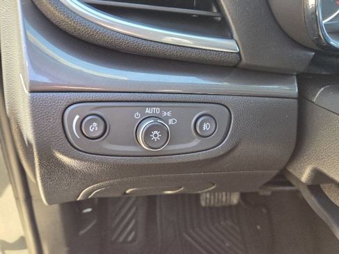 Used 2018 Buick Encore Preferred image 12