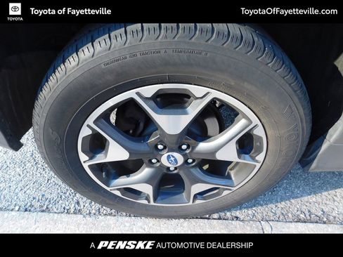 Used 2018 Subaru Crosstrek 2.0i Premium w/ Moonroof Package image 9