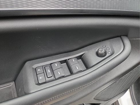 New 2026 Jeep Grand Cherokee Laredo X AWD/4WD image 15