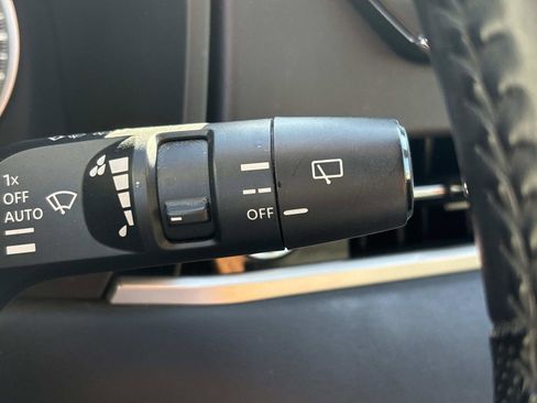 Used 2022 Mitsubishi Outlander SE image 29