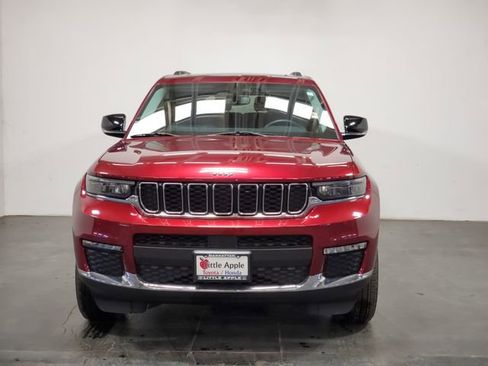 Used 2022 Jeep Grand Cherokee L Limited w/ MOPAR Finishing Package image 3